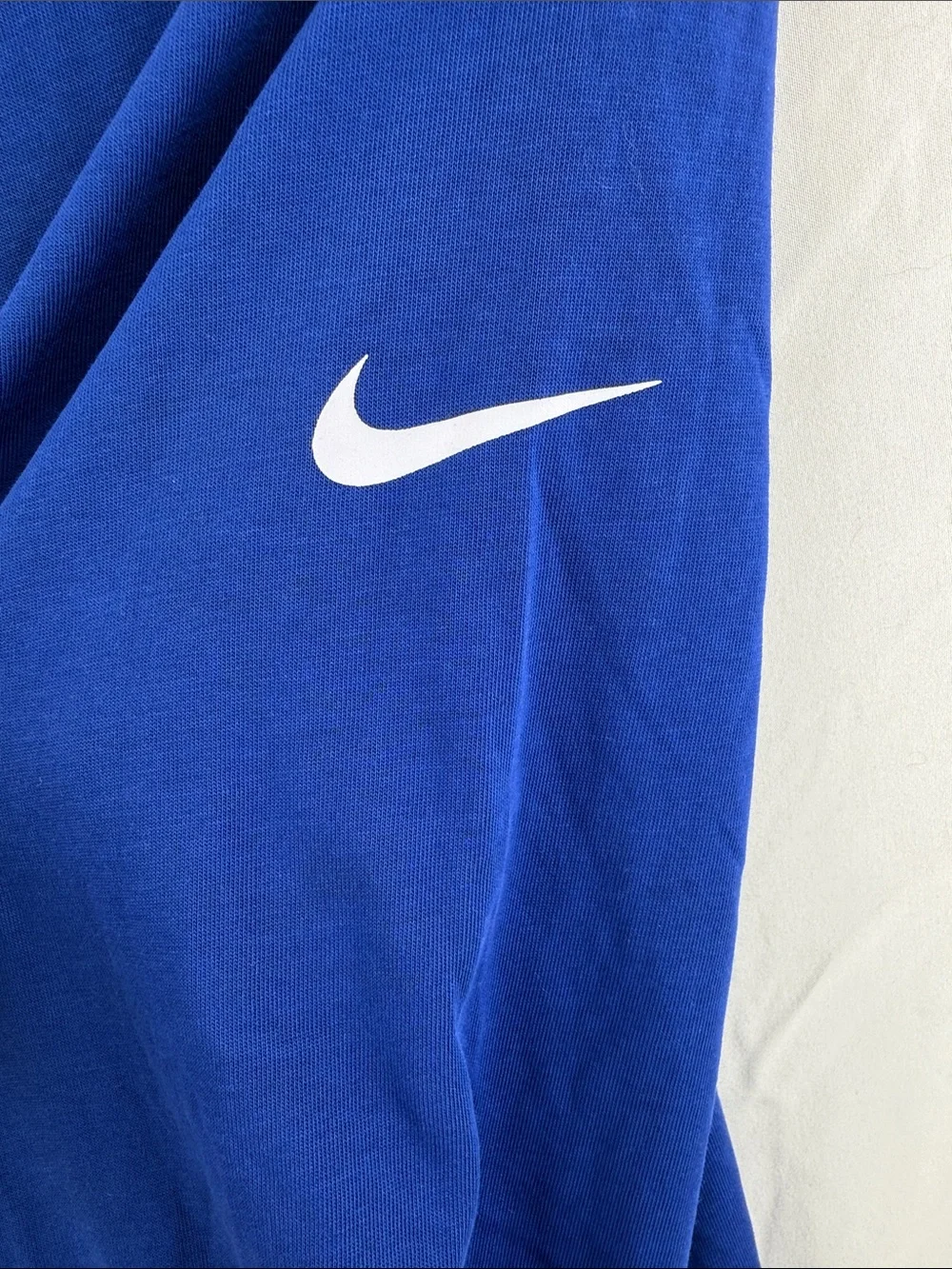 The Nike Tee Dri-Fit Men's Size Large Long Sleeve Colbalt Royal Blue Crew Tee